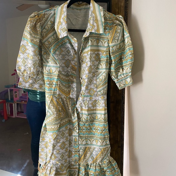 Dress - Picture 4 of 4